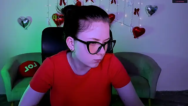 Snapshot of foxy_tease_ chatting on 02.22.26 foxy tease online show from 02.22.26