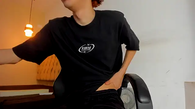 Darkknightx01 online show from 10.22.25