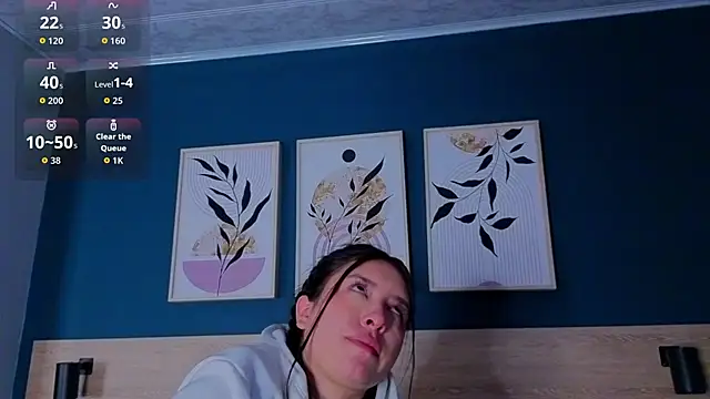 SarahMiler  online show from 10.22.25