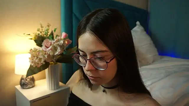 ywixos online show from 12.02.25