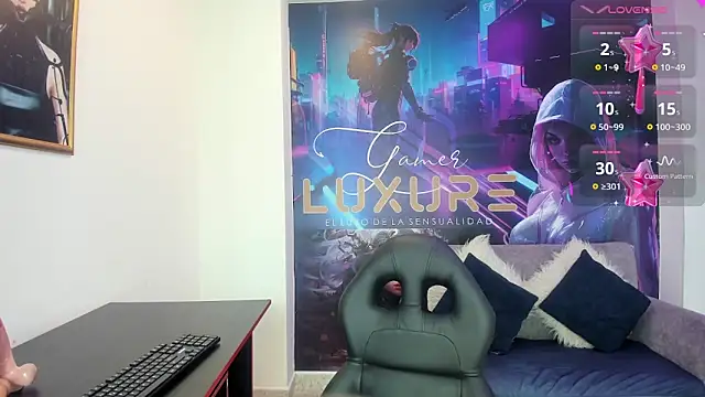 Snapshot of Liamartinn chatting on 12.15.25 Liamartinn online show from 12.15.25