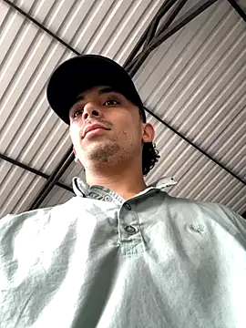 Snapshot of Jacobs0 chatting on 10.26.25 Jacobs0 online show from 10.26.25