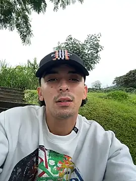 Snapshot of Jacobs0 chatting on 11.06.25 Jacobs0 online show from 11.06.25