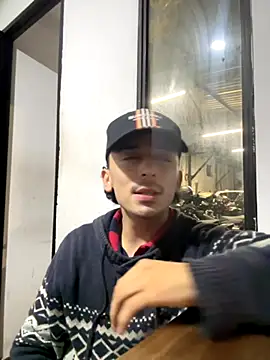 Snapshot of Jacobs0 chatting on 11.08.25 Jacobs0 online show from 11.08.25