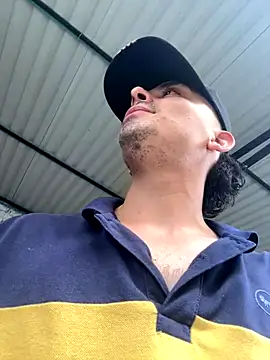 Snapshot of Jacobs0 chatting on 12.14.25 Jacobs0 online show from 12.14.25