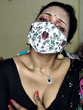 Hotty Sonali online show from 12.22.25