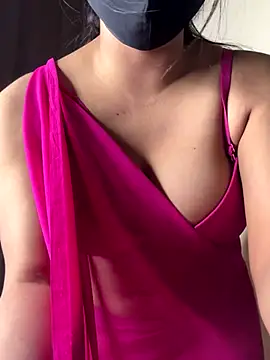 Snapshot of Cute-Sakhi chatting on 11.13.25 Cute-Sakhi online show from 11.13.25