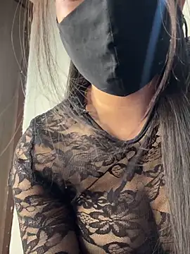 Snapshot of Cute-Sakhi chatting on 11.18.25 Cute-Sakhi online show from 11.18.25