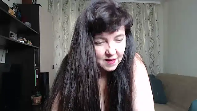 Snapshot of Illusionq chatting on 09.15.25 Illusionq online show from 09.15.25