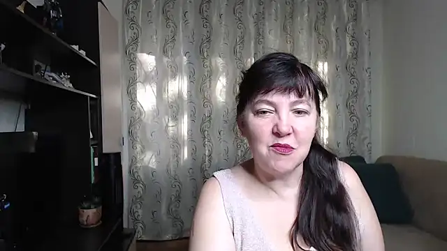 Snapshot of Illusionq chatting on 09.19.25 Illusionq online show from 09.19.25