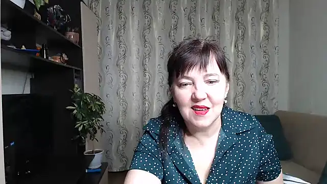 Snapshot of Illusionq chatting on 10.15.25 Illusionq online show from 10.15.25