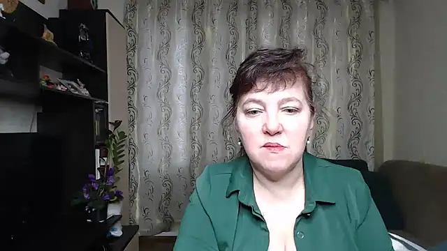 Snapshot of Illusionq chatting on 02.25.26 Illusionq online show from 02.25.26