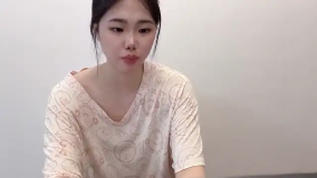 suki-1 online show from 04.18.26