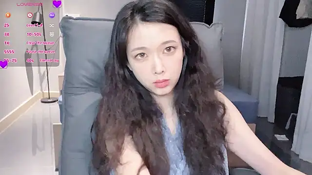 NiNi-baby520 online show from 09.10.25