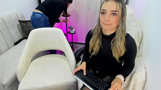 Miss Annye online show from 11.01.25