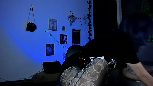 Snapshot of kattusauruss chatting on 10.26.25 kattusauruss online show from 10.26.25