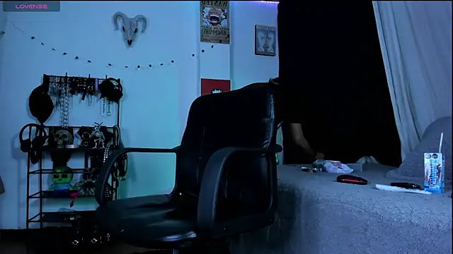 kattusauruss online show from 04.10.26