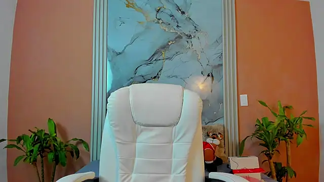 Snapshot of milo_cruz chatting on 11.29.25 milo cruz online show from 11.29.25