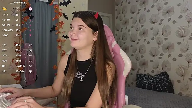  cute ice online show from 10.31.25