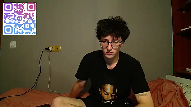 Snapshot of 8goat chatting on 10.26.25 8goat online show from 10.26.25