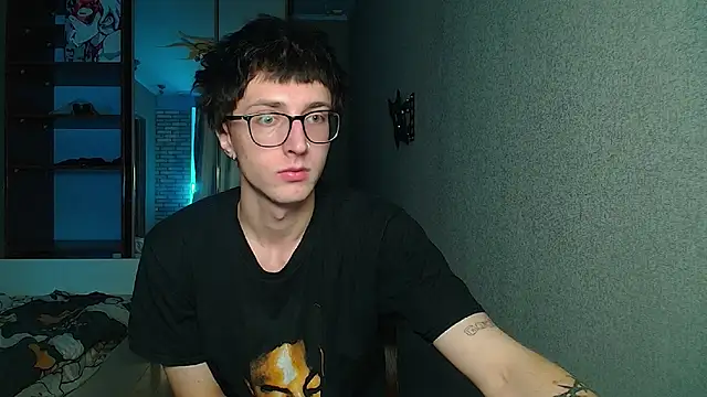 Snapshot of 8goat chatting on 11.27.25 8goat online show from 11.27.25