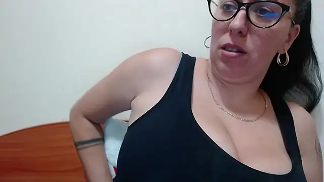 Snapshot of jollene chatting on 11.09.25 jollene online show from 11.09.25