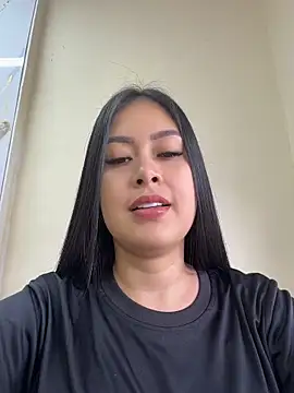 CrisMarulanda online show from 06.16.26