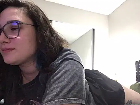 paigeycakes online show from 11.12.25