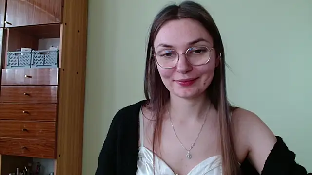 Snapshot of LooveELLYx chatting on 01.24.25 LooveELLYx online show from 01.24.25