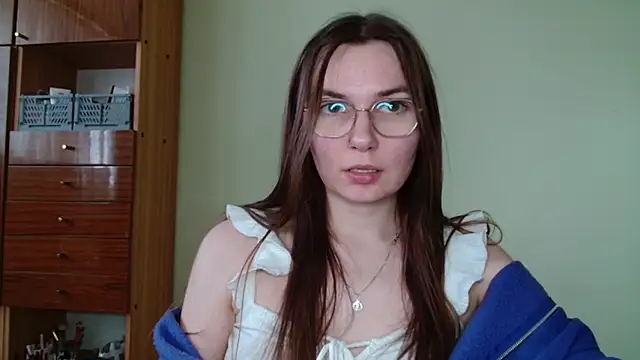 Snapshot of LooveELLYx chatting on 01.27.25 LooveELLYx online show from 01.27.25