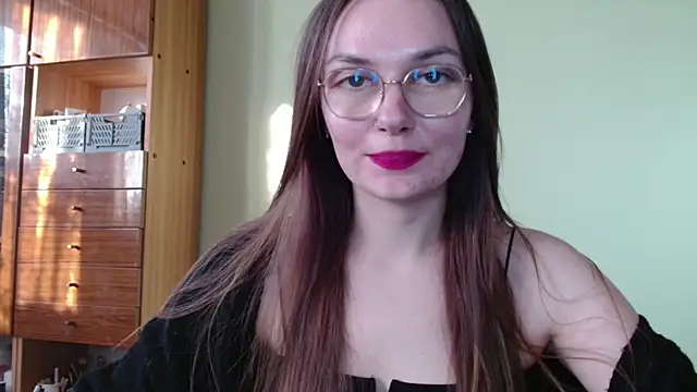 Snapshot of LooveELLYx chatting on 02.10.25 LooveELLYx online show from 02.10.25