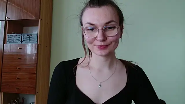 Snapshot of LooveELLYx chatting on 02.27.25 LooveELLYx online show from 02.27.25