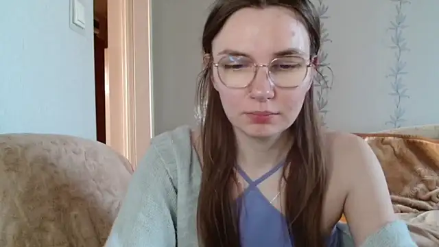 Snapshot of LooveELLYx chatting on 03.22.25 LooveELLYx online show from 03.22.25