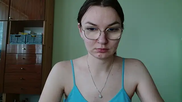 Snapshot of LooveELLYx chatting on 10.24.25 LooveELLYx online show from 10.24.25