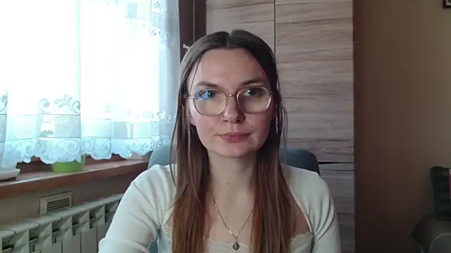 Snapshot of LooveELLYx chatting on 11.05.25 LooveELLYx online show from 11.05.25