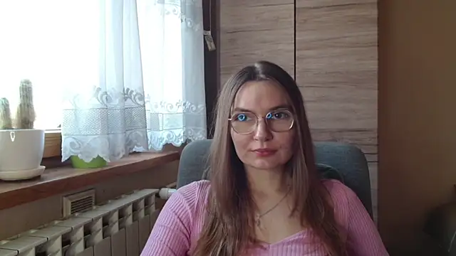 Snapshot of LooveELLYx chatting on 11.11.25 LooveELLYx online show from 11.11.25