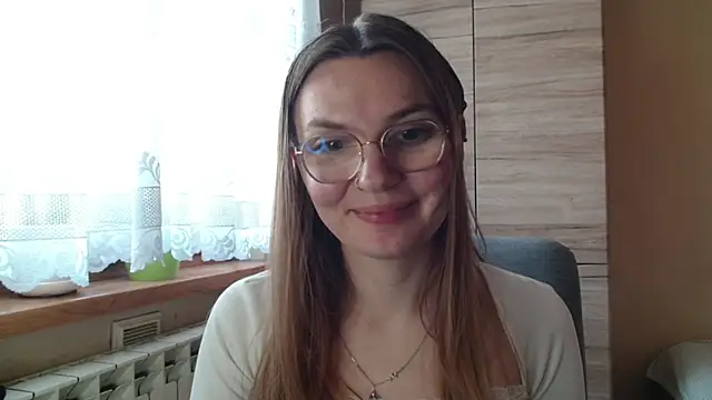 Snapshot of LooveELLYx chatting on 11.13.25 LooveELLYx online show from 11.13.25