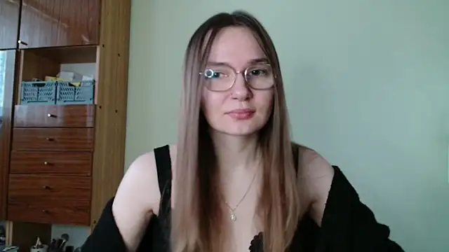 Snapshot of LooveELLYx chatting on 01.15.26 LooveELLYx online show from 01.15.26