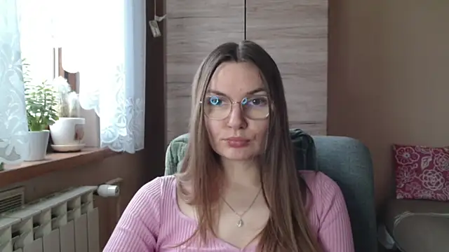 Snapshot of LooveELLYx chatting on 02.14.26 LooveELLYx online show from 02.14.26