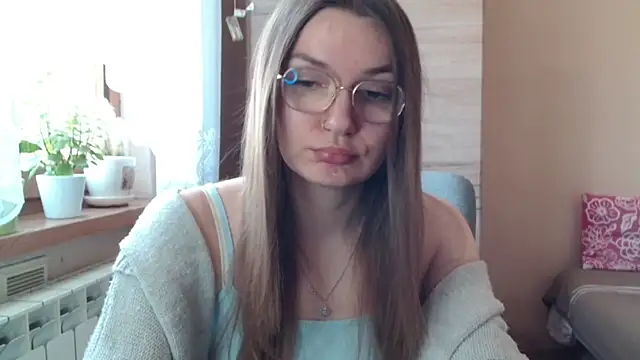 Snapshot of LooveELLYx chatting on 02.16.26 LooveELLYx online show from 02.16.26