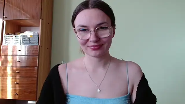 Snapshot of LooveELLYx chatting on 02.19.26 LooveELLYx online show from 02.19.26