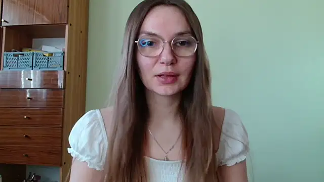 Snapshot of LooveELLYx chatting on 02.20.26 LooveELLYx online show from 02.20.26