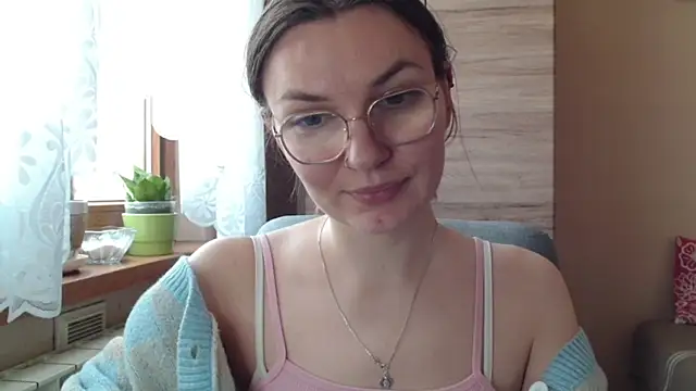 LooveELLYx online show from 03.30.26