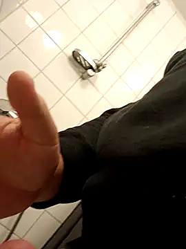 Snapshot of Kleboron chatting on 10.07.25 Kleboron online show from 10.07.25