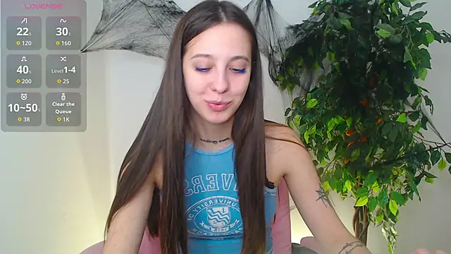 Little cherryy   online show from 10.27.25