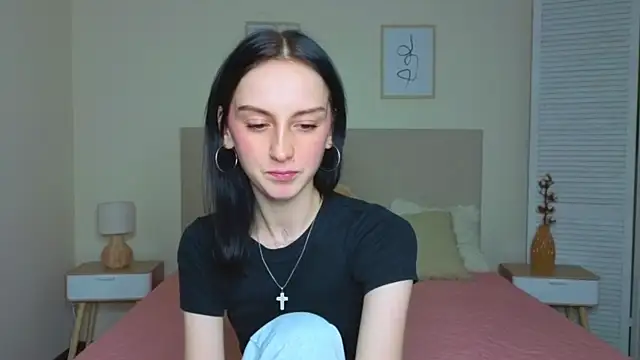 Snapshot of Little_moly999 chatting on 09.15.25 Little moly999 online show from 09.15.25