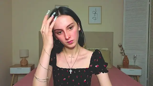 Snapshot of Little_moly999 chatting on 10.15.25 Little moly999 online show from 10.15.25