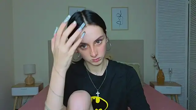 Snapshot of Little_moly999 chatting on 10.17.25 Little moly999 online show from 10.17.25