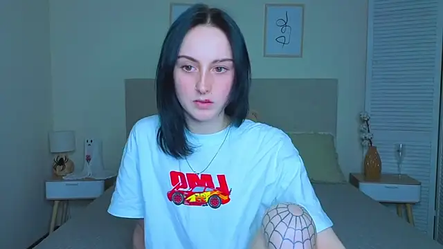 Snapshot of Little_moly999 chatting on 11.14.25 Little moly999 online show from 11.14.25