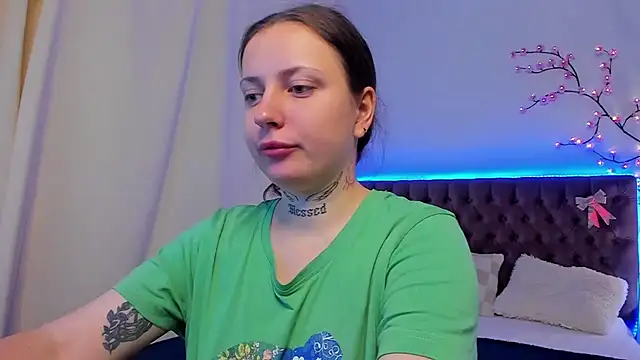 LilaVame online show from 10.18.25